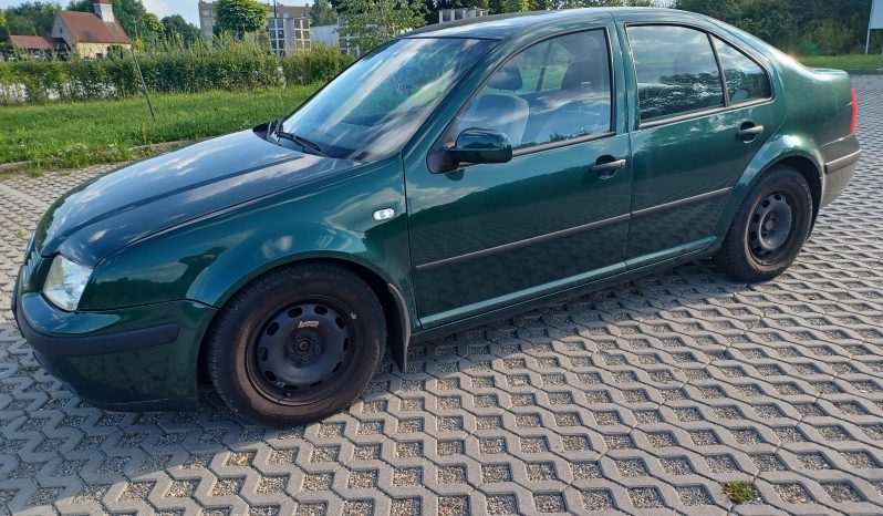 Volkswagen BORA // Benzyna // full