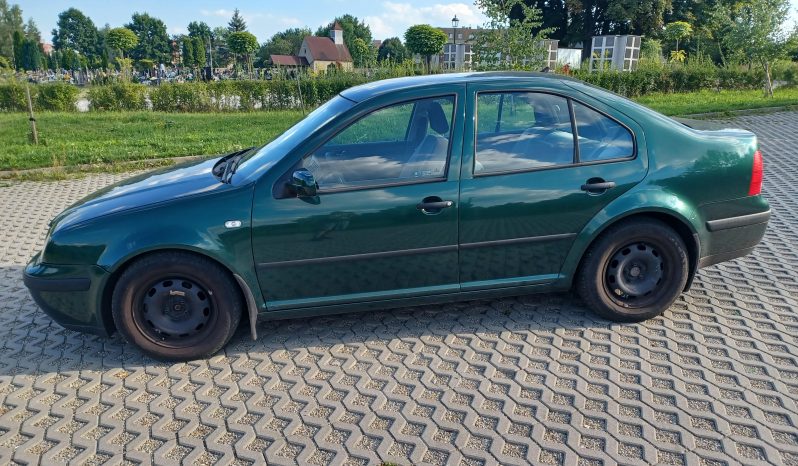 Volkswagen BORA // Benzyna // full