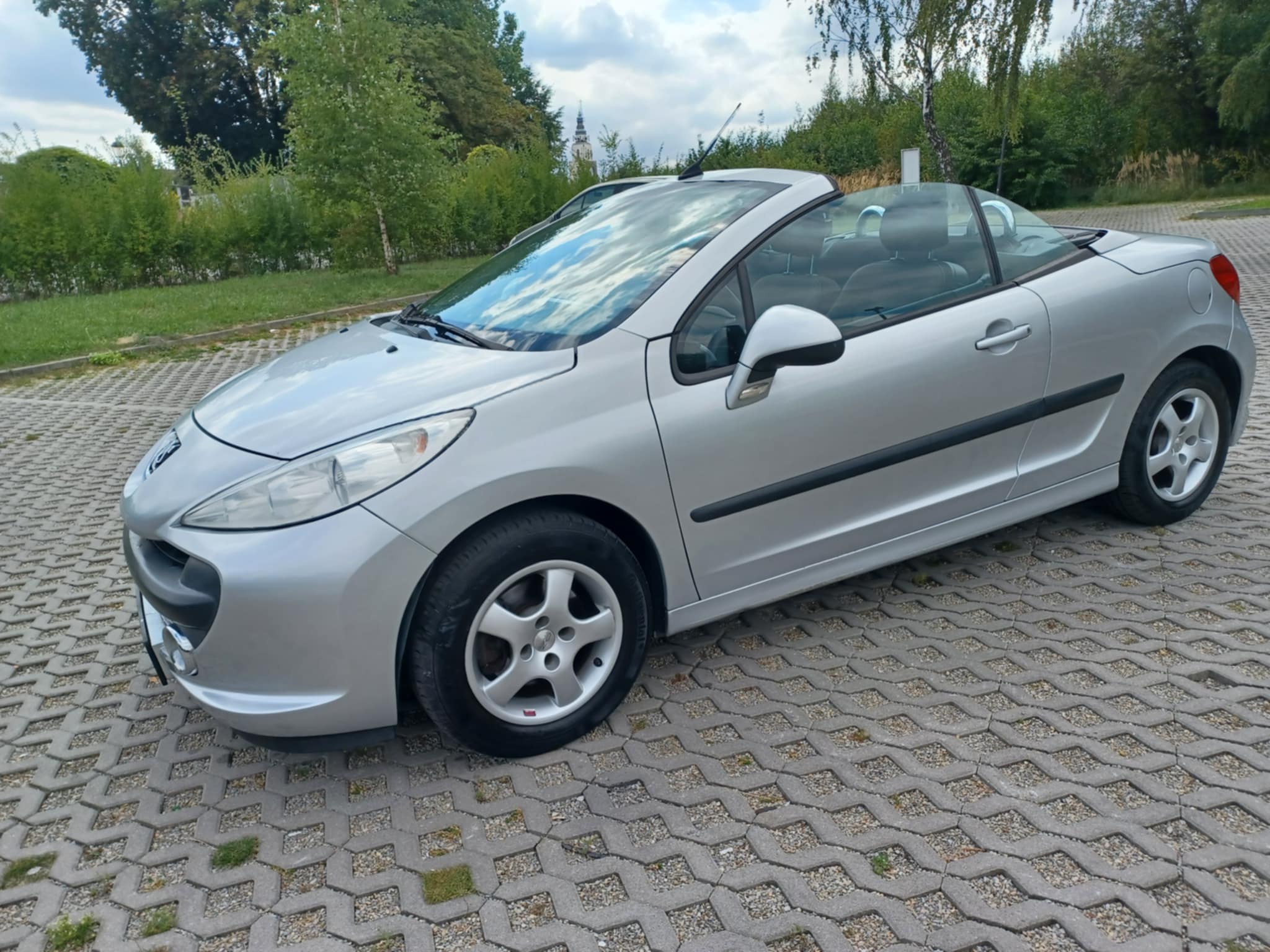 Peugeot 207 CC z przebiegiem jedyne 78000km . – TrioUp