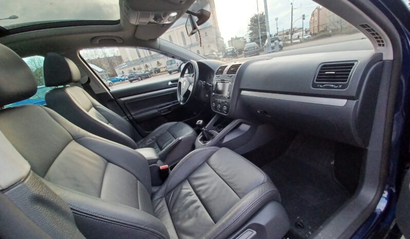 Volkswagen Golf Rok 2009 // Parktronic // Skóra // Xenon // full