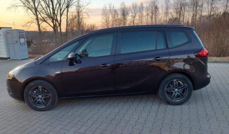 Opel Zafira C // Wersja 7 osobowa // Światła przednie LED // Czujniki przód i tył full