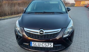 Opel Zafira C // Wersja 7 osobowa // Światła przednie LED // Czujniki przód i tył full