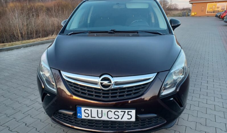 Opel Zafira C // Wersja 7 osobowa // Światła przednie LED // Czujniki przód i tył full