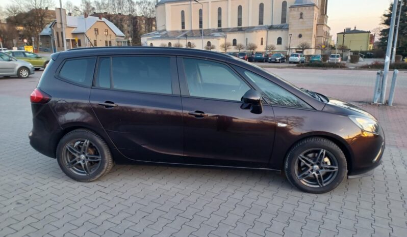 Opel Zafira C // Wersja 7 osobowa // Światła przednie LED // Czujniki przód i tył full