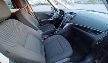 Opel Zafira C // Wersja 7 osobowa // Światła przednie LED // Czujniki przód i tył full