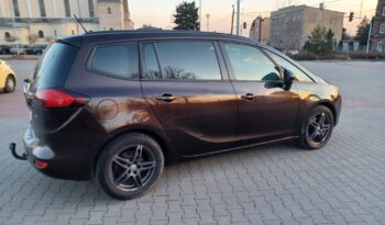 Opel Zafira C // Wersja 7 osobowa // Światła przednie LED // Czujniki przód i tył full