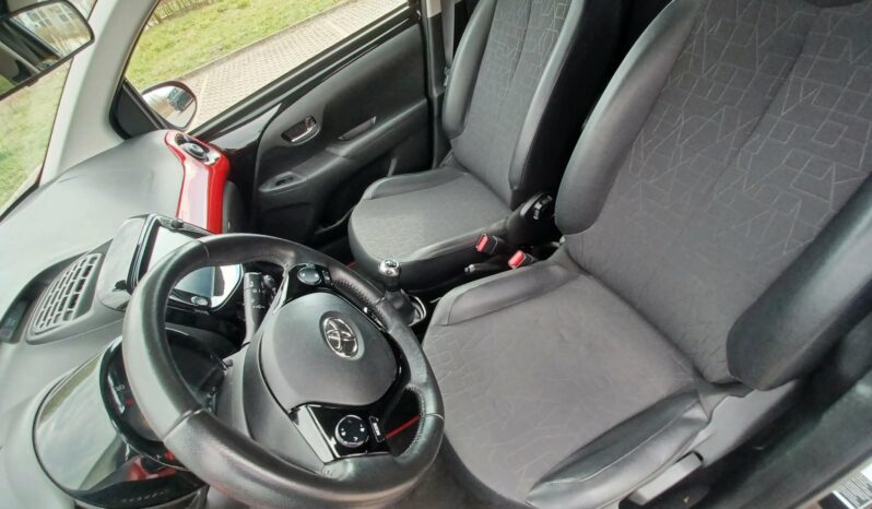Toyota Aygo // Rok 2021 // Duzy ekran // Kamera cofania // full