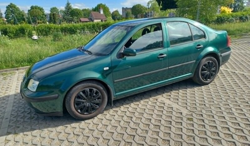 Volkswagen BORA // Benzyna // Przegląd maj 2027 // Hak // full