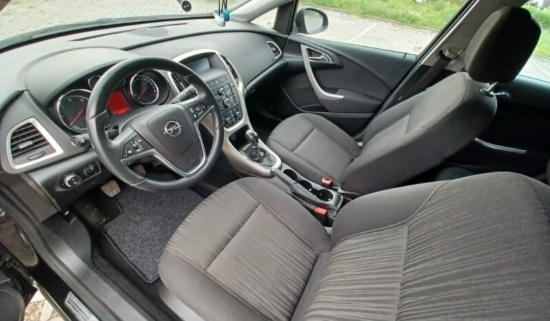 Opel Astra J // XENON / Czujniki Przód – Tył // Pakiet zimowy // full