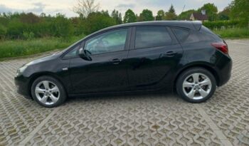 Opel Astra J // XENON / Czujniki Przód – Tył // Pakiet zimowy // full