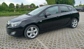 Opel Astra J // XENON / Czujniki Przód – Tył // Pakiet zimowy // full