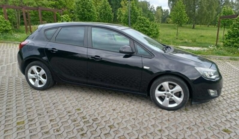Opel Astra J // XENON / Czujniki Przód – Tył // Pakiet zimowy // full