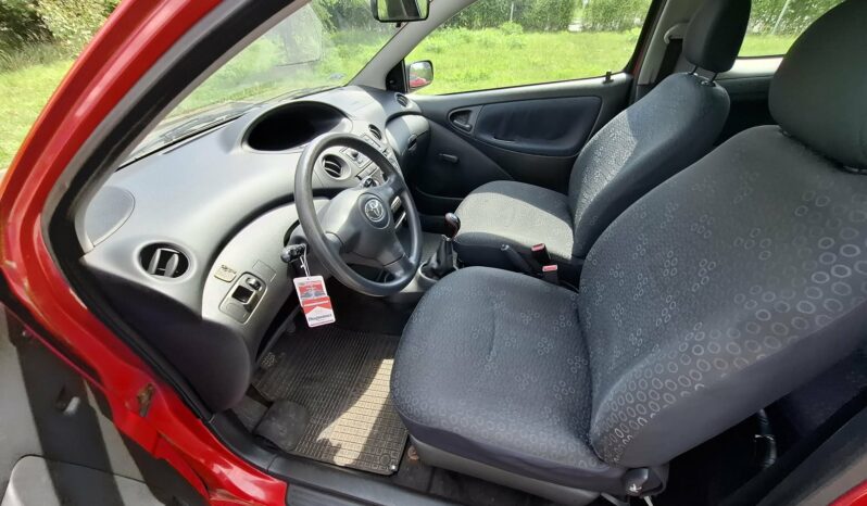 Toyota Yaris // Benzyna // Przebieg 150000km // full