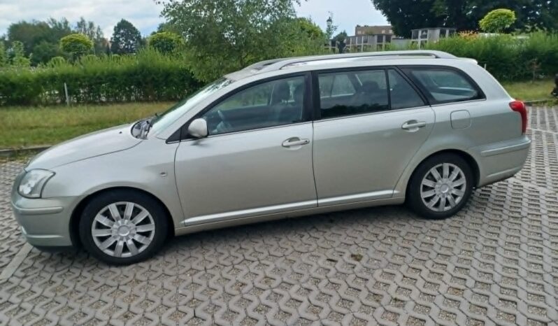 Toyota Avensis // Benzyna // Tempomat // Klimatyzacja // full
