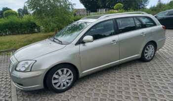 Toyota Avensis // Benzyna // Tempomat // Klimatyzacja // full