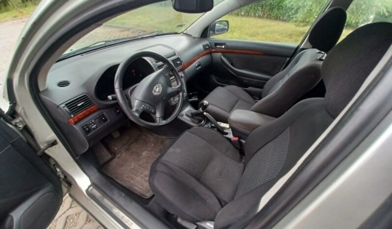Toyota Avensis // Benzyna // Tempomat // Klimatyzacja // full