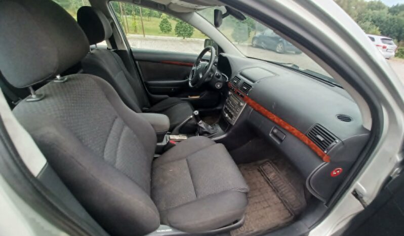 Toyota Avensis // Benzyna // Tempomat // Klimatyzacja // full