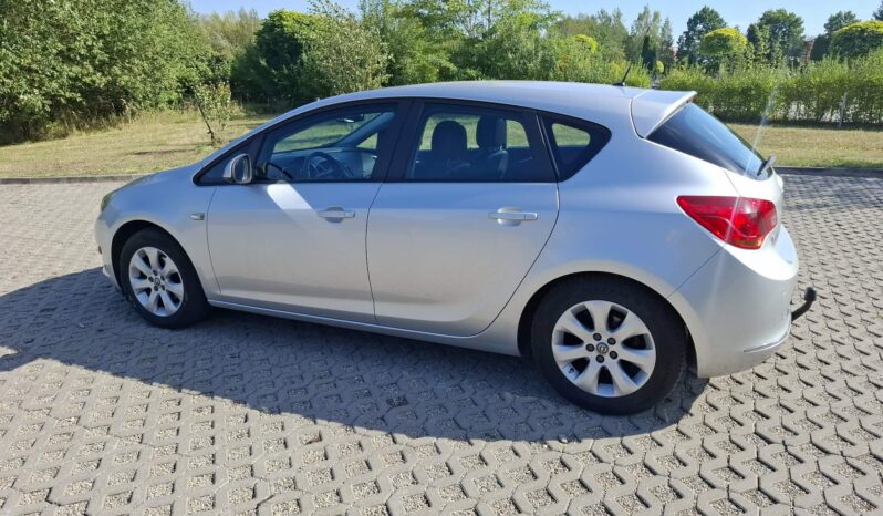 Opel Astra // Rok 2014 // // Tempomat // Turbo 120KM full