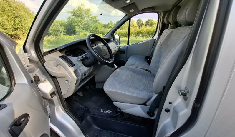 Renault Trafic // Tempomat // Czujniki cofania // 3 osobowy full