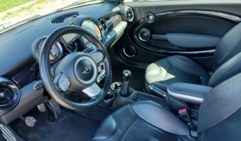 MIni Cooper // Xenon // Podgrzewana szyba fotele // Czujniki parkowania full