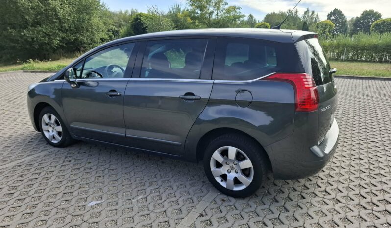 Peugeot 5008 full