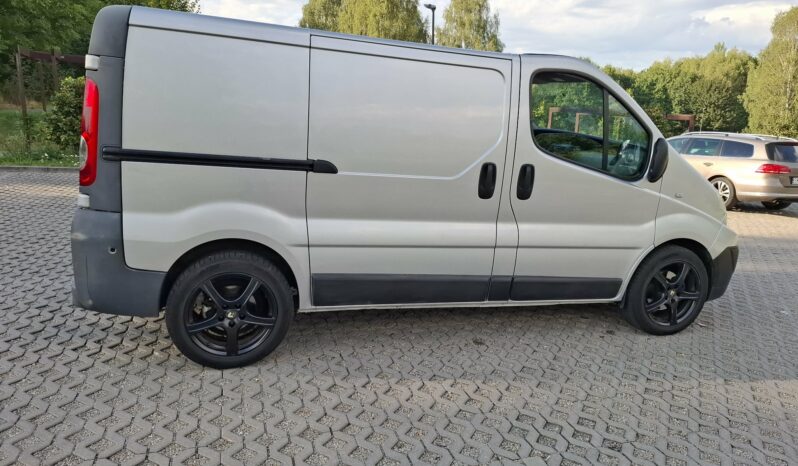 Renault Trafic // Tempomat // Czujniki cofania // 3 osobowy full