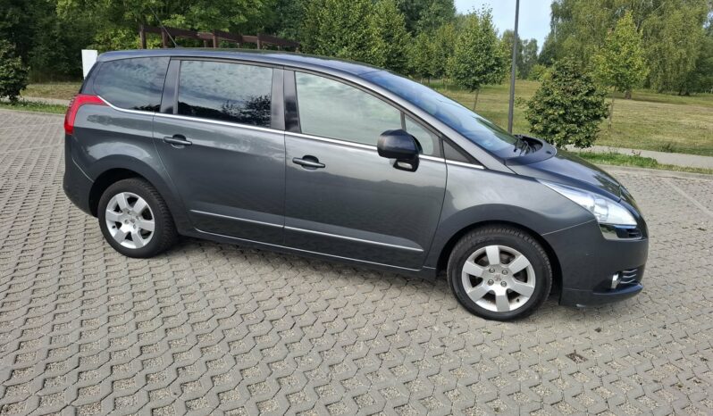 Peugeot 5008 full