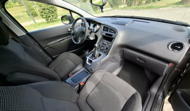 Peugeot 5008 full