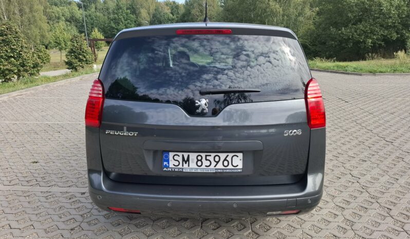 Peugeot 5008 full