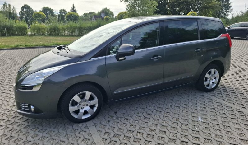 Peugeot 5008 full