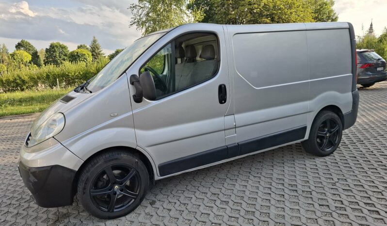 Renault Trafic // Tempomat // Czujniki cofania // 3 osobowy full