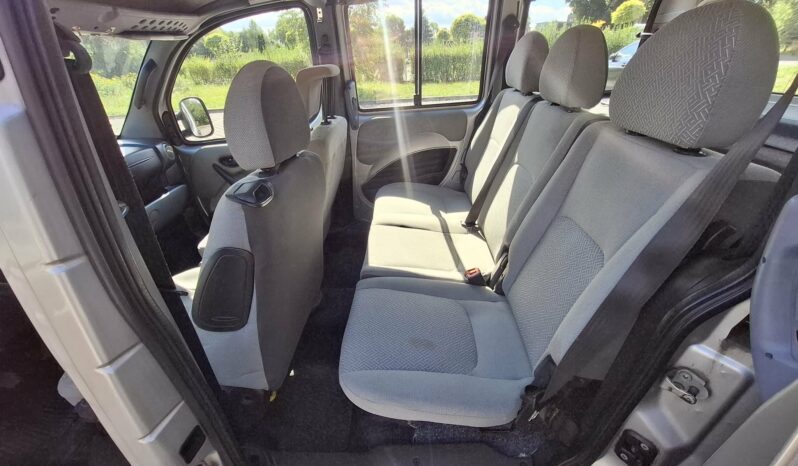 Fiat Doblo // Dwie kamery cofania // Klimatyzacja // LED full